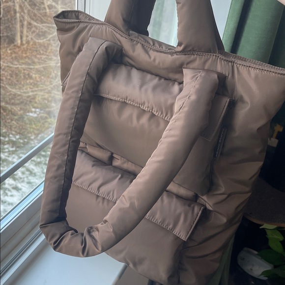 Dagne Dover Jemi Cargo Tote - Picture 9 of 12